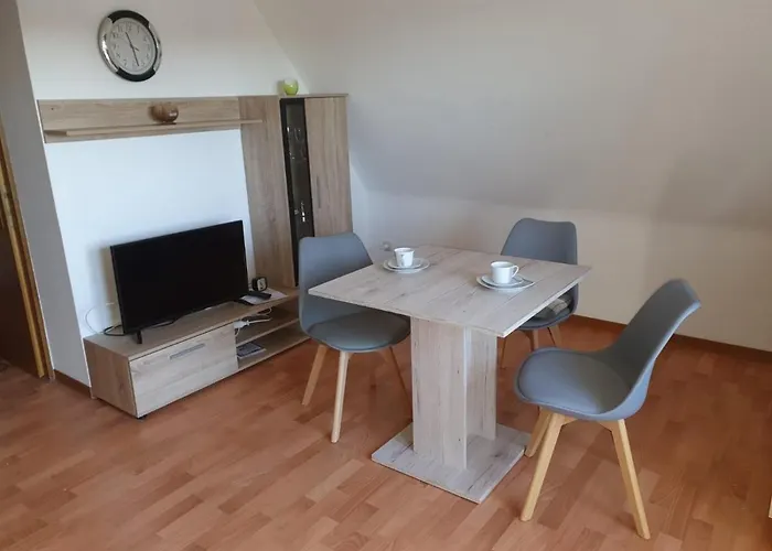 Am Skihang Altastenberg 1 Km Zum Skikarusell *