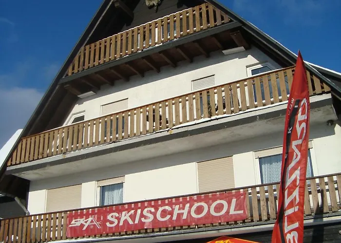 Am Skihang Altastenberg 1 Km Zum Skikarusell Winterberg